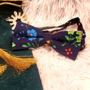 Every Sparrow Co. Pre Tied Bow Tie